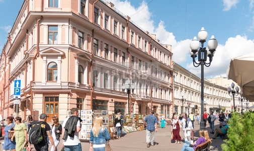 Аренда коммерческой недвижимости по адресу ЦАО,  м. Арбатская (Арбатско-Покровская),  ул. Арбат, дом 6/2, объявление №КН198-a
