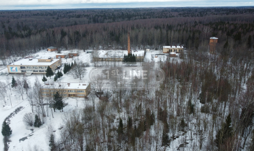 Продажа коммерческой недвижимости по адресу Московская область, Клин городской округ, Подоистрово деревня. Продажа имущественного комплекса. В состав комплекса входит имущество в составе 20-ти объектов, в том числе земельный участок площадью 162 000 кв.м., объявление №КН3058