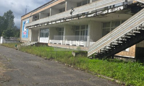 Продажа коммерческой недвижимости по адресу Московская область, Клин городской округ, Подоистрово деревня. Продажа имущественного комплекса. В состав комплекса входит имущество в составе 20-ти объектов, в том числе земельный участок площадью 162 000 кв.м., объявление №КН3058