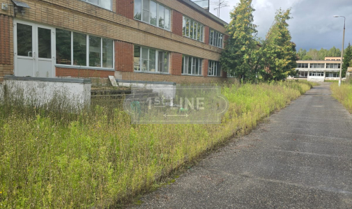 Продажа коммерческой недвижимости по адресу Московская область, Клин городской округ, Подоистрово деревня. Продажа имущественного комплекса. В состав комплекса входит имущество в составе 20-ти объектов, в том числе земельный участок площадью 162 000 кв.м., объявление №КН3058